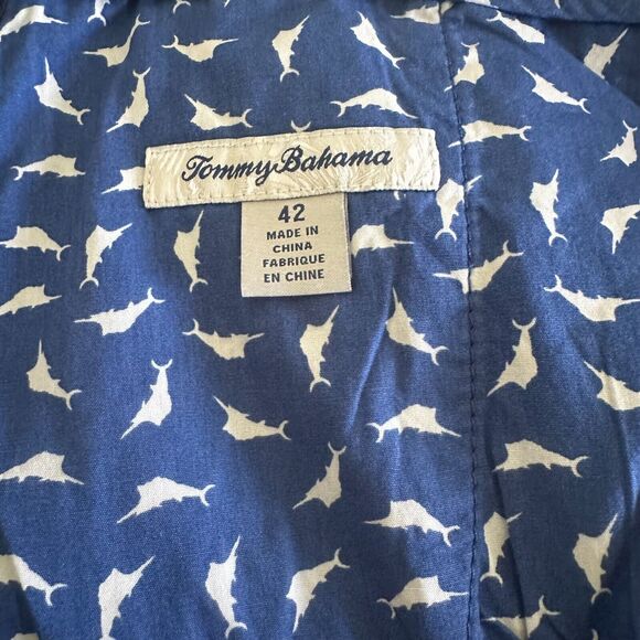 Tommy Bahama Shorts Men's 42 Blue 100% Cotton Cargo Style Pockets Nautical Golf - Picture 6 of 6